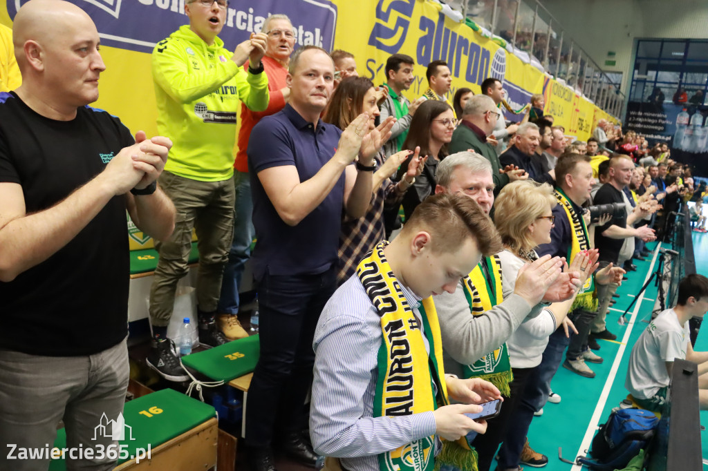 Rycerze nie dali szans Asseco Resovii Rzeszów i po zwycięstwie 3:0 awansowali na pozycję lidera
