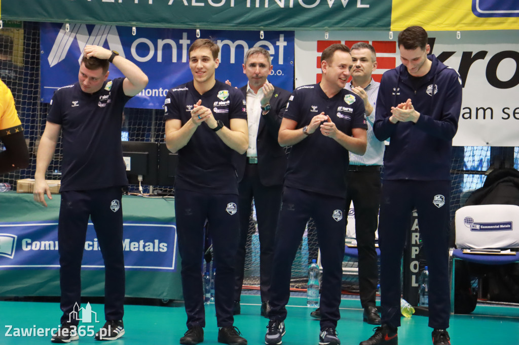 Rycerze nie dali szans Asseco Resovii Rzeszów i po zwycięstwie 3:0 awansowali na pozycję lidera