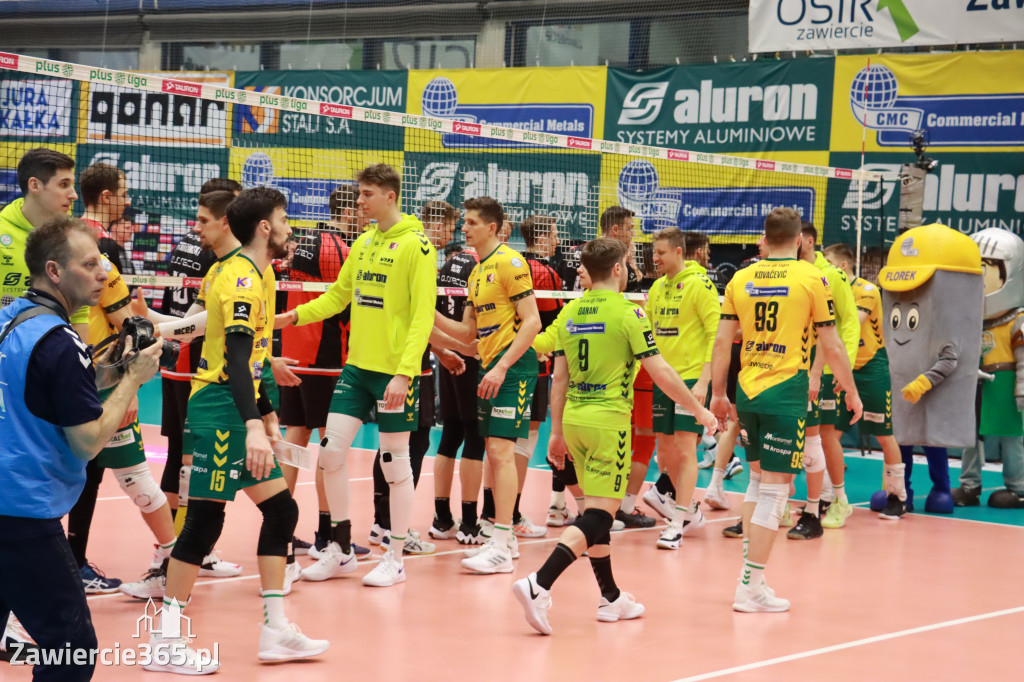 Rycerze nie dali szans Asseco Resovii Rzeszów i po zwycięstwie 3:0 awansowali na pozycję lidera