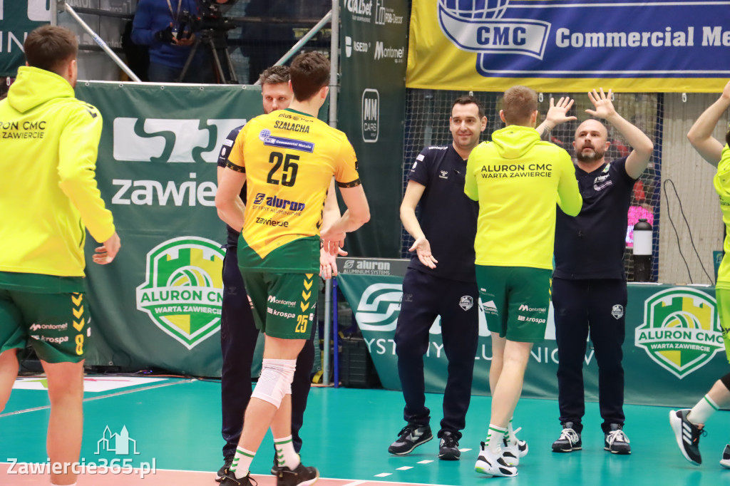Rycerze nie dali szans Asseco Resovii Rzeszów i po zwycięstwie 3:0 awansowali na pozycję lidera