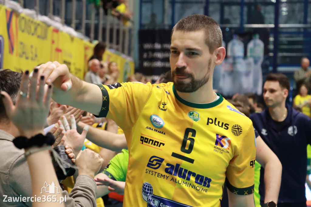 Rycerze nie dali szans Asseco Resovii Rzeszów i po zwycięstwie 3:0 awansowali na pozycję lidera