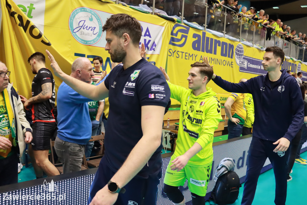 Rycerze nie dali szans Asseco Resovii Rzeszów i po zwycięstwie 3:0 awansowali na pozycję lidera
