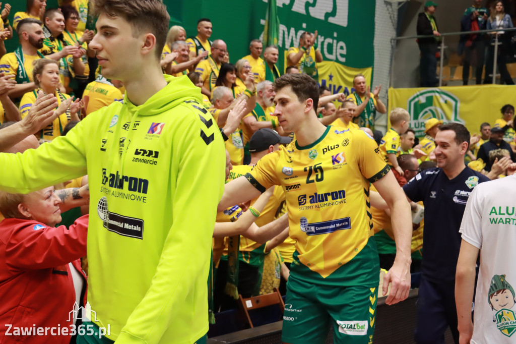 Rycerze nie dali szans Asseco Resovii Rzeszów i po zwycięstwie 3:0 awansowali na pozycję lidera