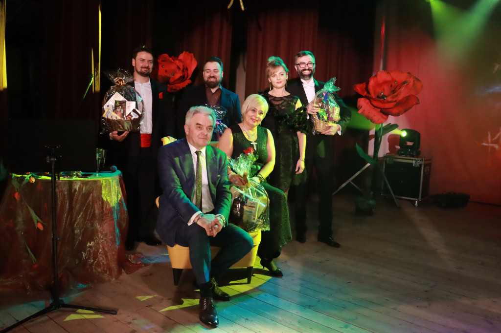 Fotorelacja - Koncert w Porębie ZA ZDROWIE PAŃ