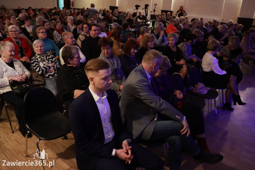 Fotorelacja - Koncert w Porębie ZA ZDROWIE PAŃ