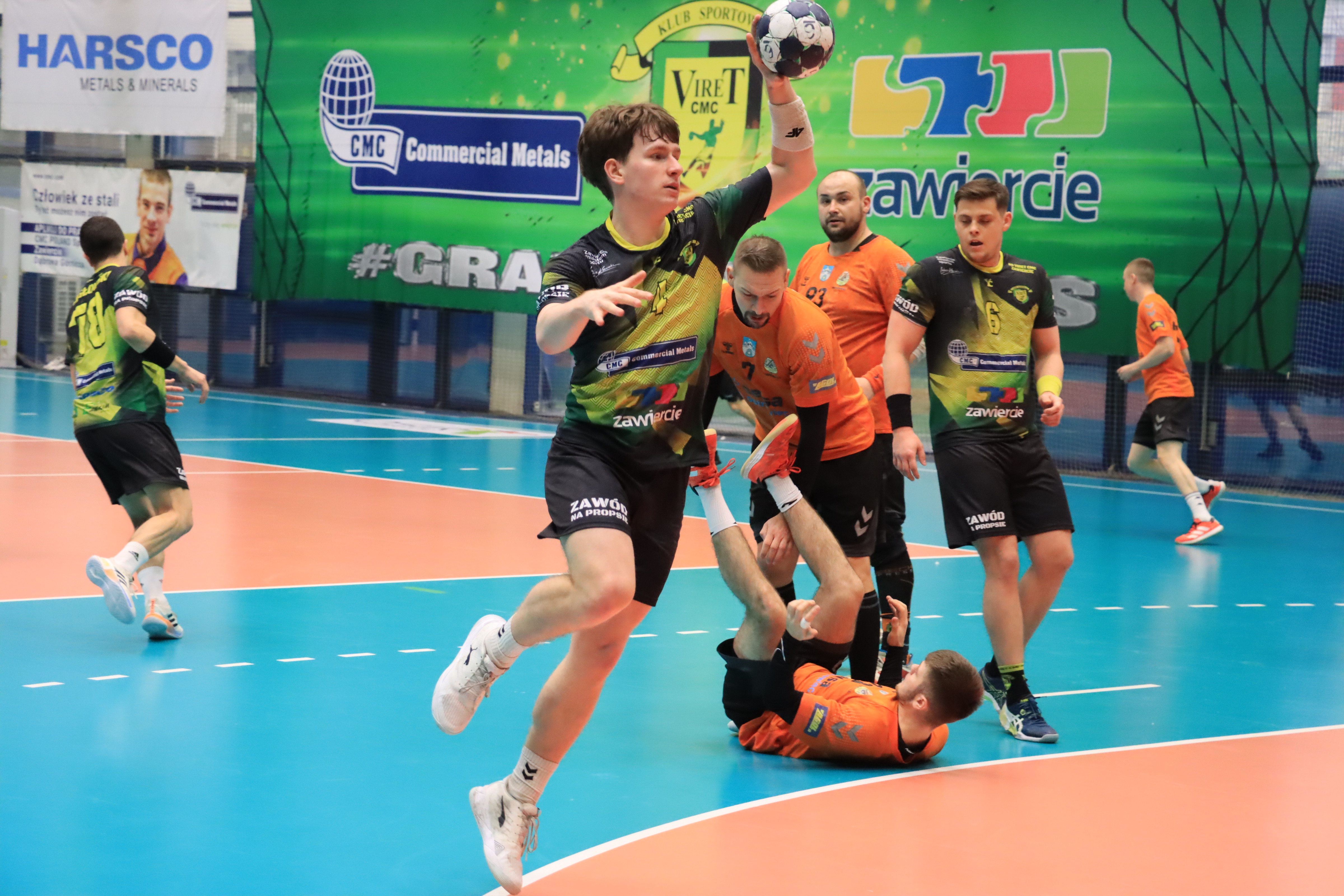 Piąte zwycięstwo z rzędu KS Viret CMC Zawiercie - KSZO Handball 29:27
