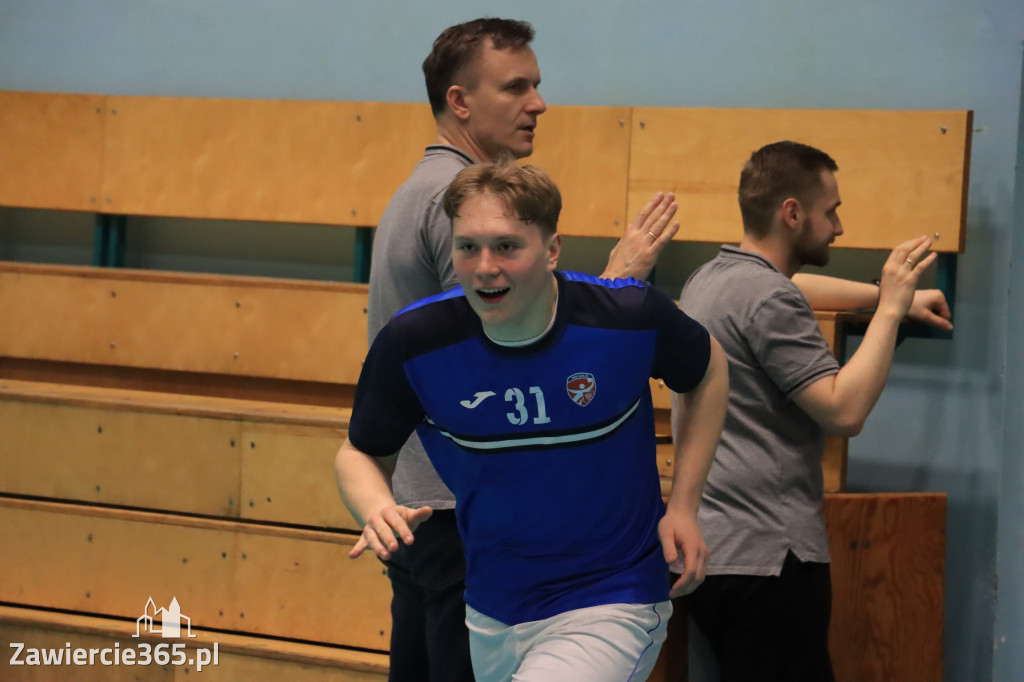 Przegrywamy: KS Viret CMC Zawiercie - NLO SMS ZPRP Kielce II 33-34
