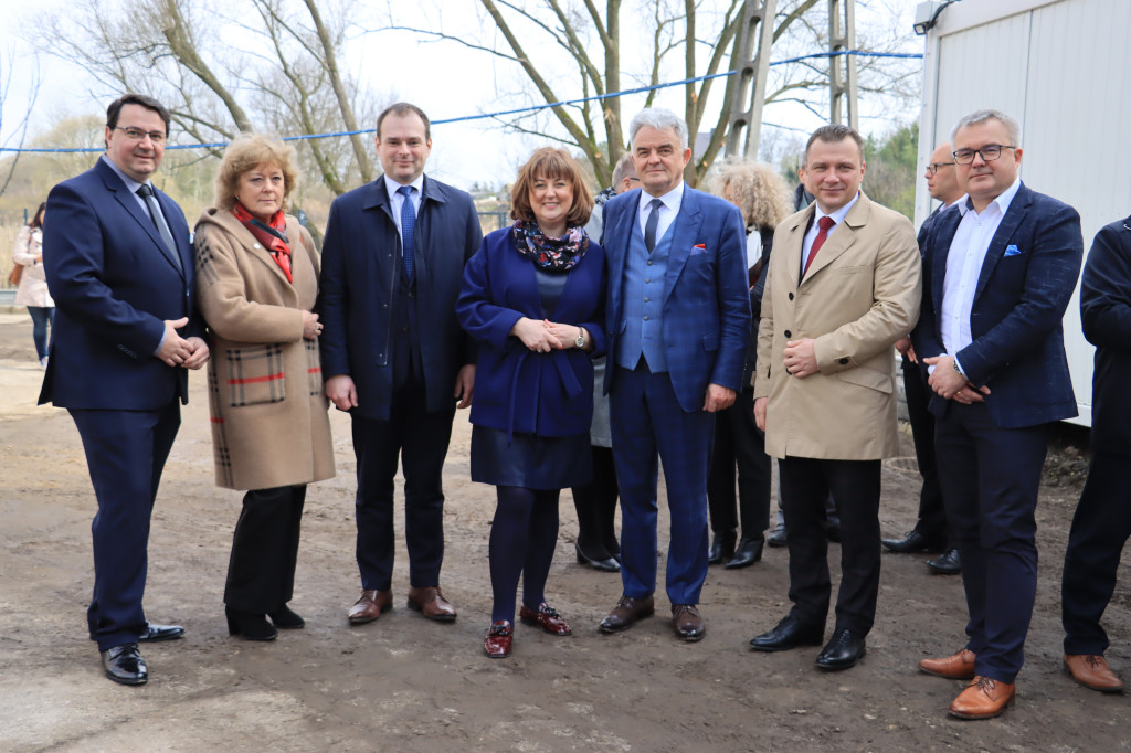 Fotorelacja z Otwarcia Oczyszczalni Ścieków oraz Gmninnego Schroniska w Porębie.