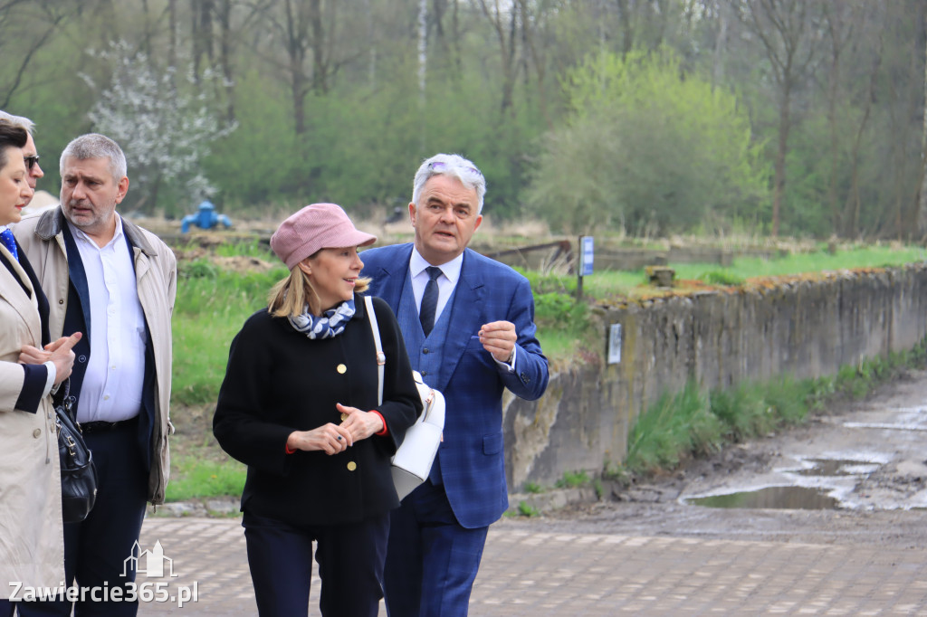 Fotorelacja z Otwarcia Oczyszczalni Ścieków oraz Gmninnego Schroniska w Porębie.