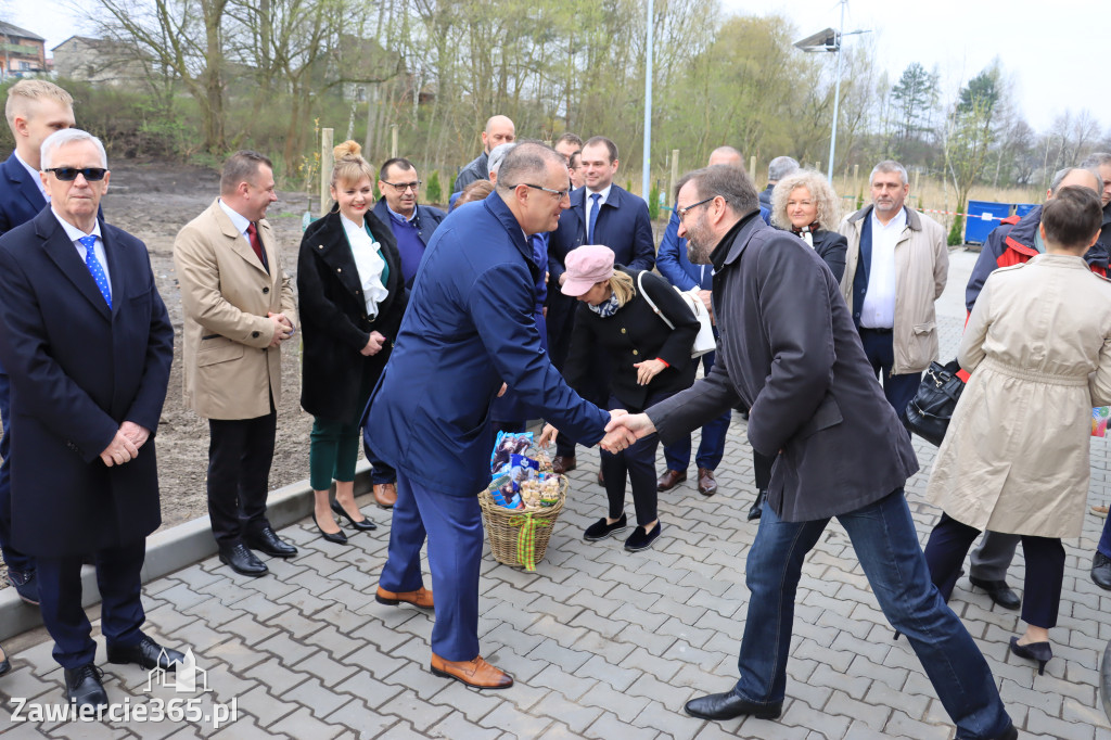 Fotorelacja z Otwarcia Oczyszczalni Ścieków oraz Gmninnego Schroniska w Porębie.