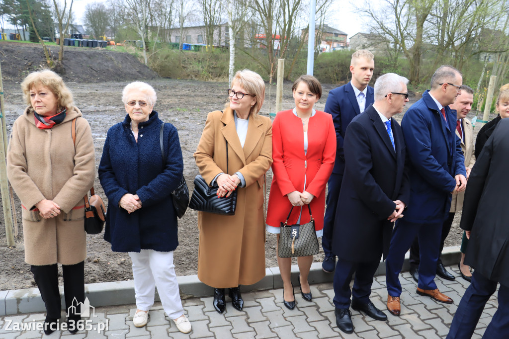 Fotorelacja z Otwarcia Oczyszczalni Ścieków oraz Gmninnego Schroniska w Porębie.