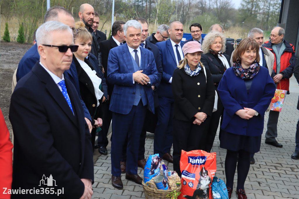 Fotorelacja z Otwarcia Oczyszczalni Ścieków oraz Gmninnego Schroniska w Porębie.