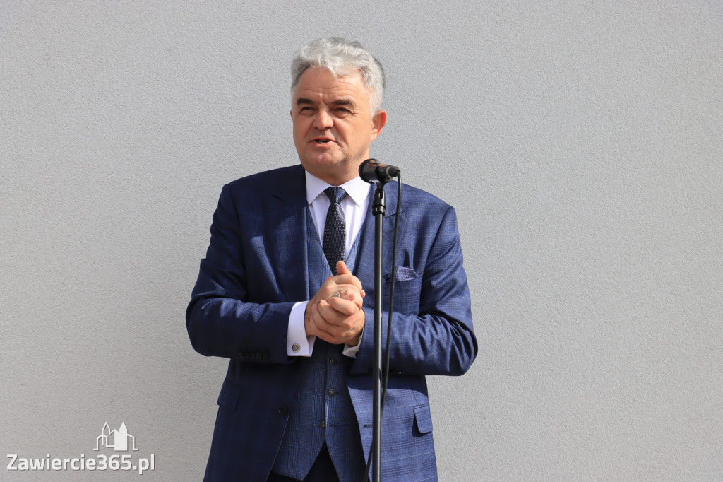 Fotorelacja z Otwarcia Oczyszczalni Ścieków oraz Gmninnego Schroniska w Porębie.