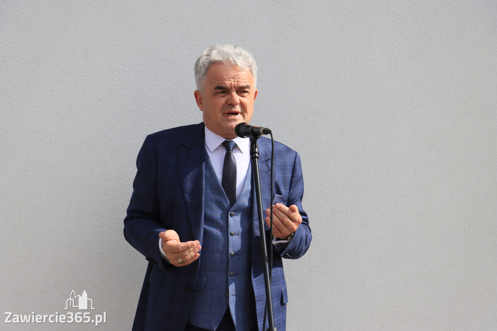 Fotorelacja z Otwarcia Oczyszczalni Ścieków oraz Gmninnego Schroniska w Porębie.