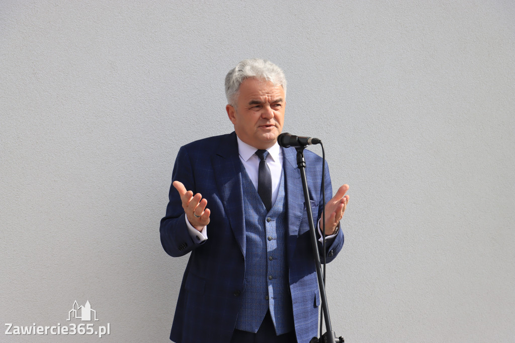 Fotorelacja z Otwarcia Oczyszczalni Ścieków oraz Gmninnego Schroniska w Porębie.