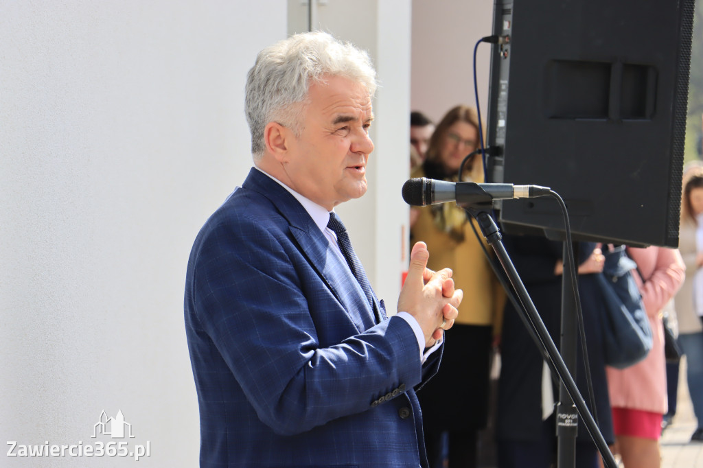Fotorelacja z Otwarcia Oczyszczalni Ścieków oraz Gmninnego Schroniska w Porębie.