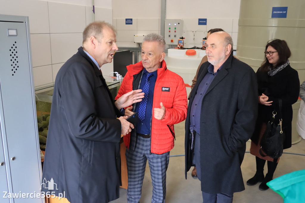 Fotorelacja z Otwarcia Oczyszczalni Ścieków oraz Gmninnego Schroniska w Porębie.