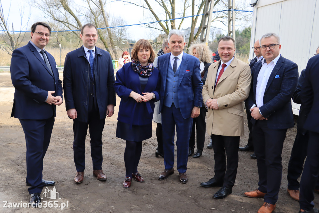 Fotorelacja z Otwarcia Oczyszczalni Ścieków oraz Gmninnego Schroniska w Porębie.