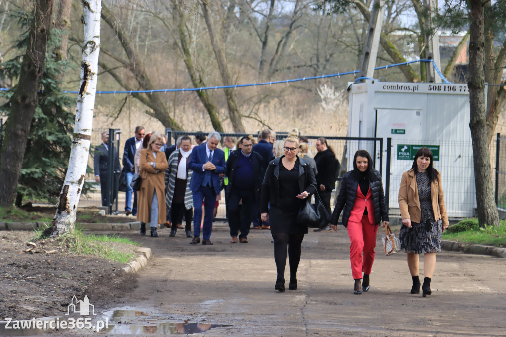 Fotorelacja z Otwarcia Oczyszczalni Ścieków oraz Gmninnego Schroniska w Porębie.