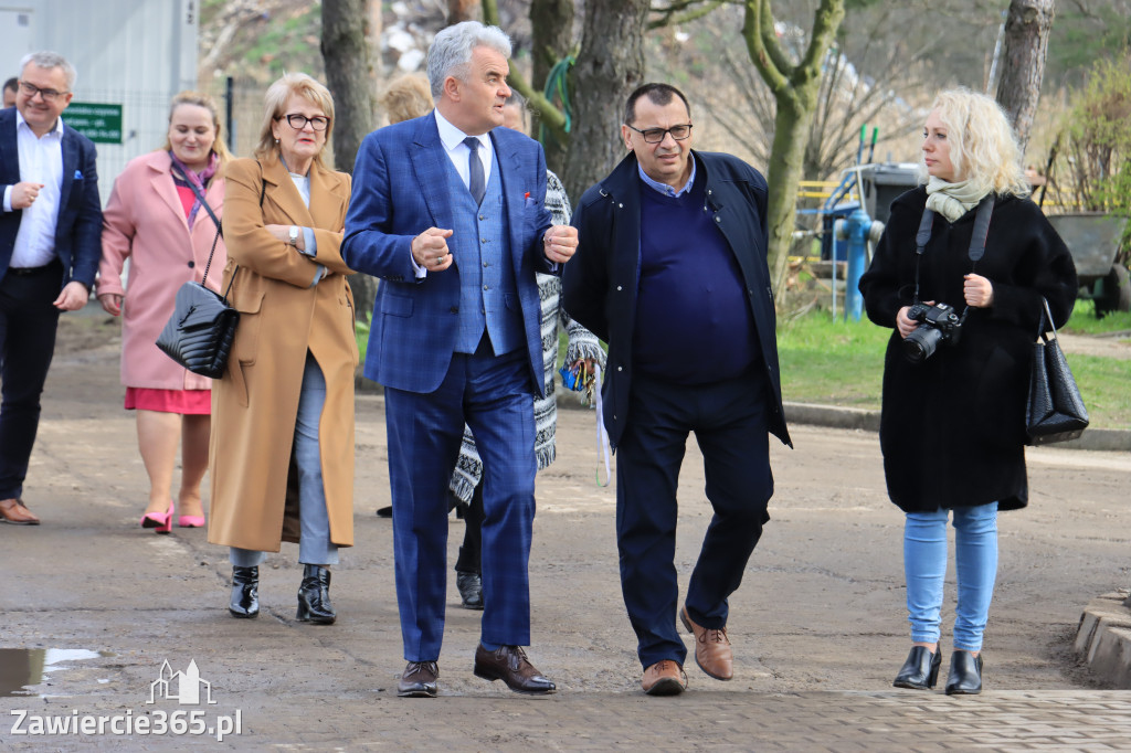 Fotorelacja z Otwarcia Oczyszczalni Ścieków oraz Gmninnego Schroniska w Porębie.