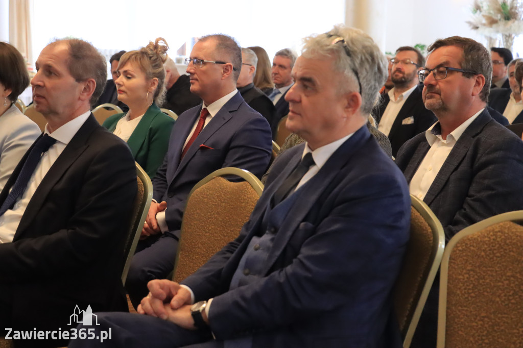 Fotorelacja z Otwarcia Oczyszczalni Ścieków oraz Gmninnego Schroniska w Porębie.