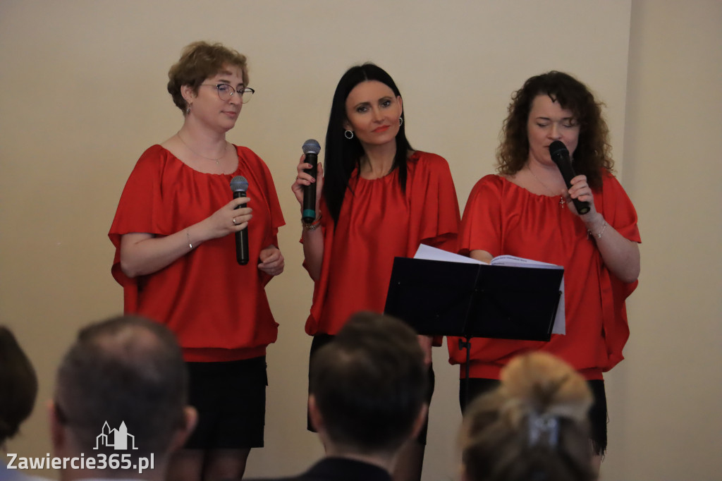 Fotorelacja z Otwarcia Oczyszczalni Ścieków oraz Gmninnego Schroniska w Porębie.