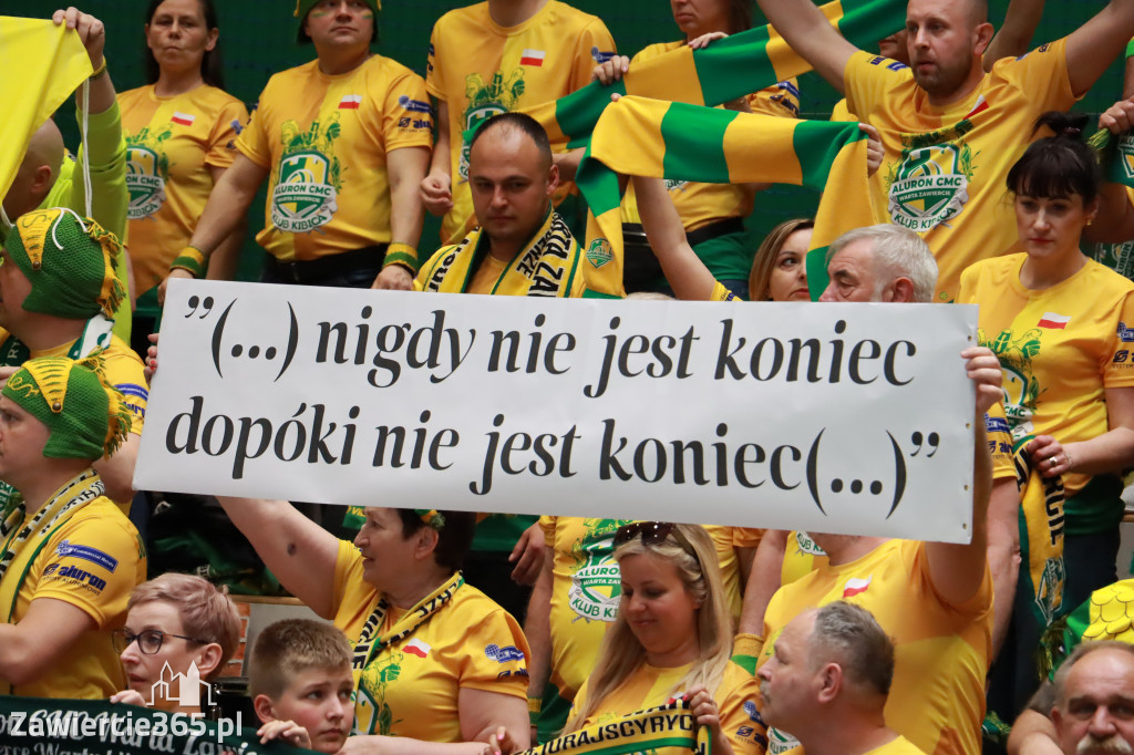 Jurajscy Rycerze stojąc po ścianą, wrócili do meczu ze stanu 0:2 i pokonali Asseco Resovię po tie-breaku.