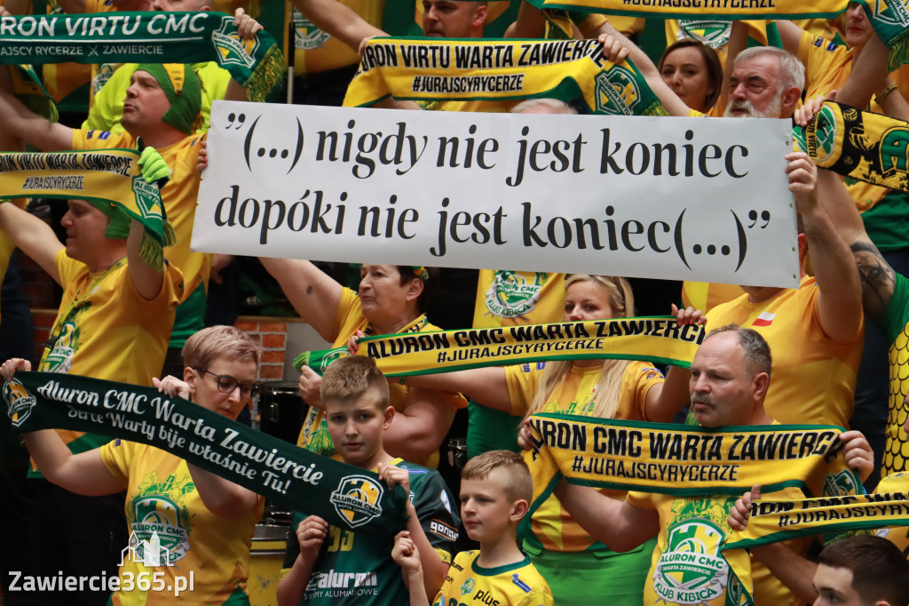 Jurajscy Rycerze stojąc po ścianą, wrócili do meczu ze stanu 0:2 i pokonali Asseco Resovię po tie-breaku.