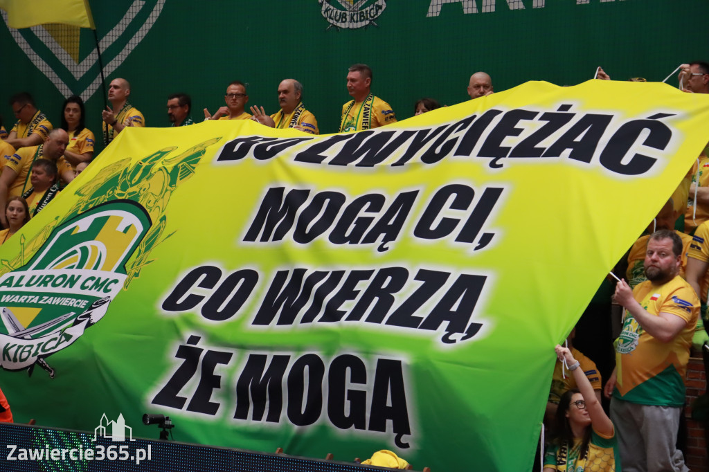 Jurajscy Rycerze stojąc po ścianą, wrócili do meczu ze stanu 0:2 i pokonali Asseco Resovię po tie-breaku.