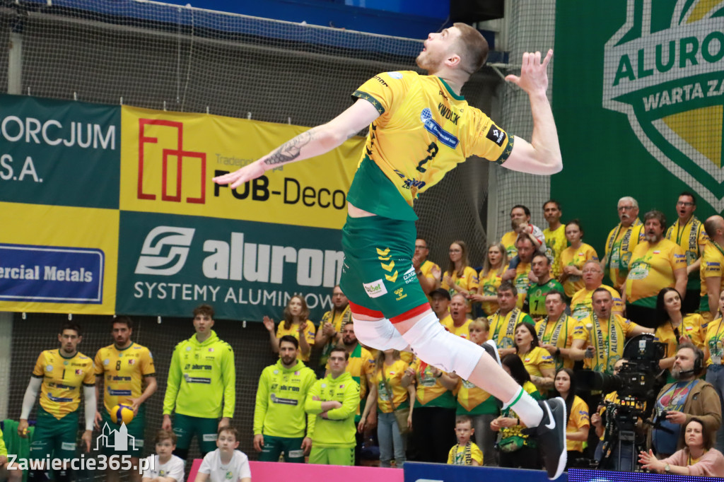 Jurajscy Rycerze stojąc po ścianą, wrócili do meczu ze stanu 0:2 i pokonali Asseco Resovię po tie-breaku.