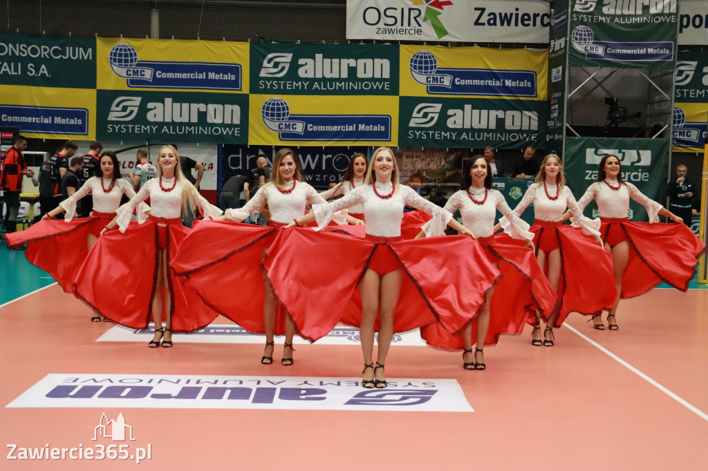 Jurajscy Rycerze stojąc po ścianą, wrócili do meczu ze stanu 0:2 i pokonali Asseco Resovię po tie-breaku.