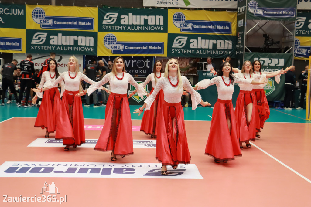 Jurajscy Rycerze stojąc po ścianą, wrócili do meczu ze stanu 0:2 i pokonali Asseco Resovię po tie-breaku.