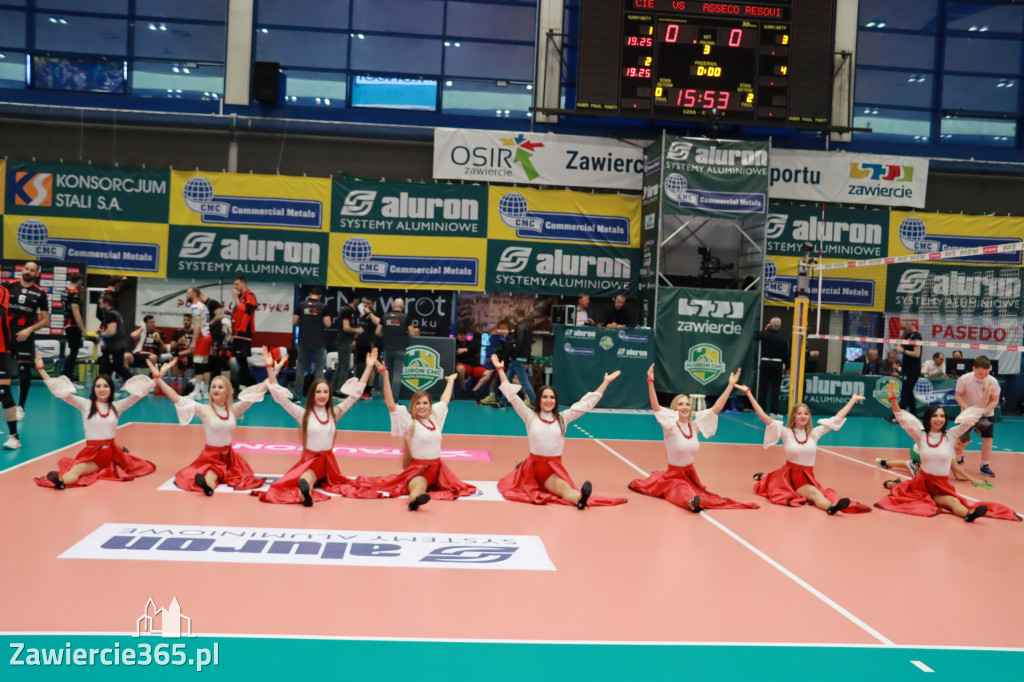 Jurajscy Rycerze stojąc po ścianą, wrócili do meczu ze stanu 0:2 i pokonali Asseco Resovię po tie-breaku.