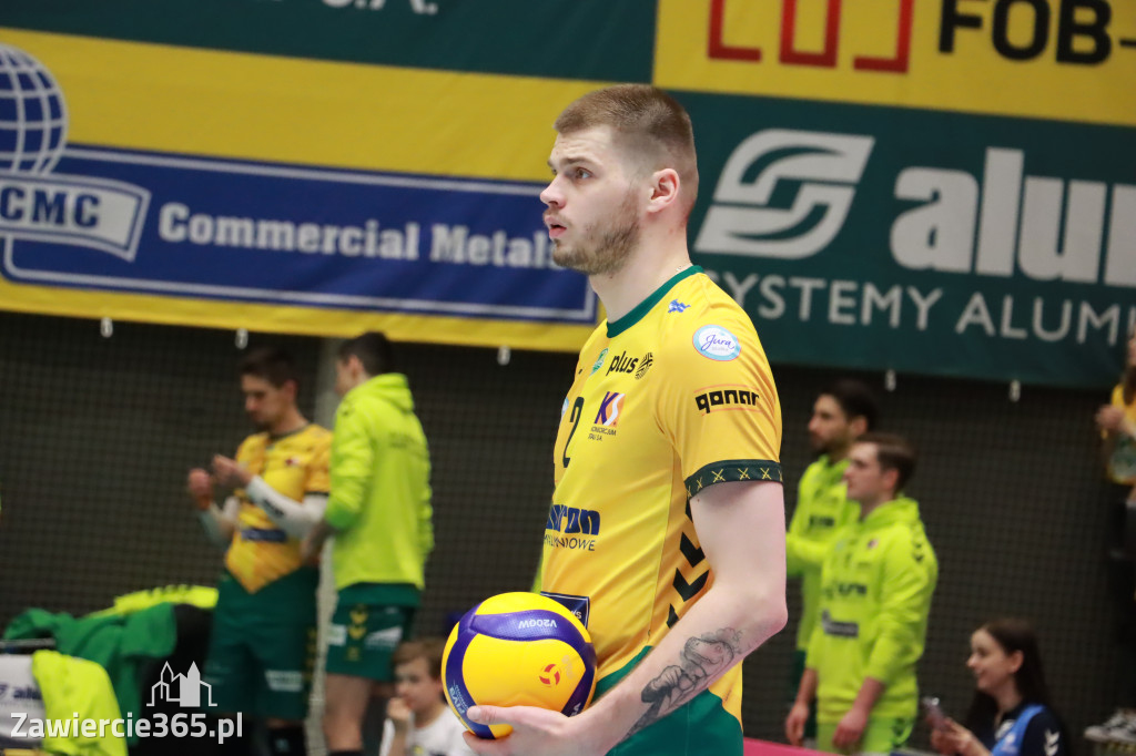 Jurajscy Rycerze stojąc po ścianą, wrócili do meczu ze stanu 0:2 i pokonali Asseco Resovię po tie-breaku.