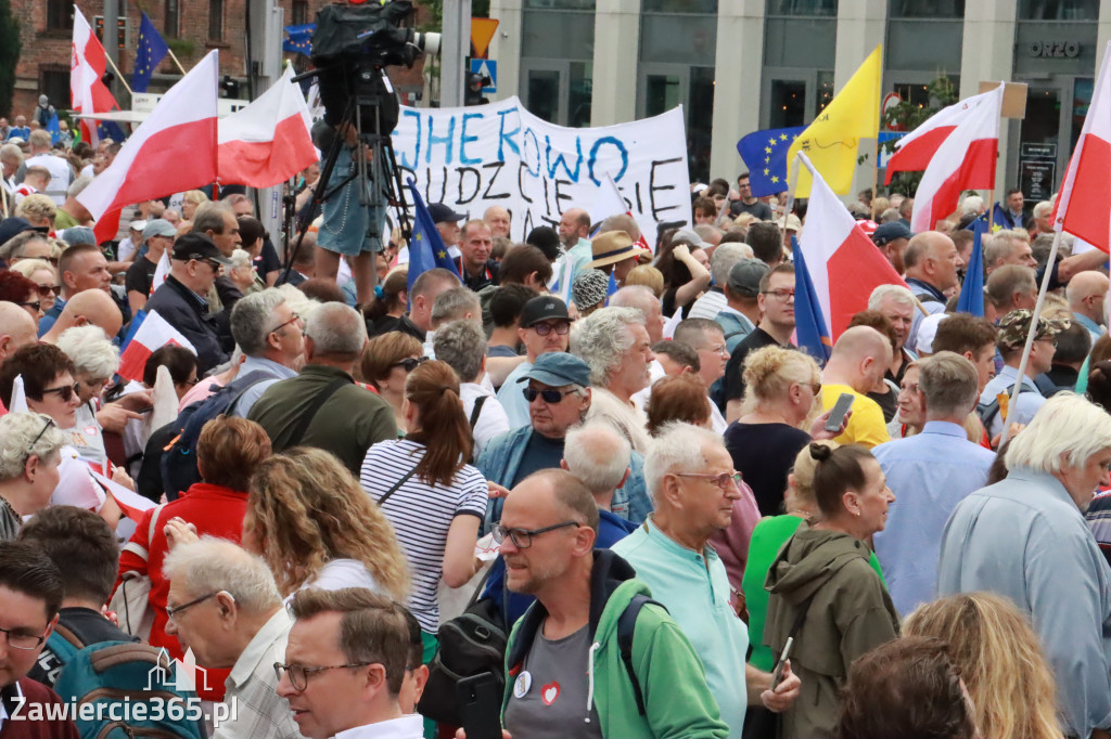 Fotorelacja: Wiec Donalda Tuska we Wrocławiu.