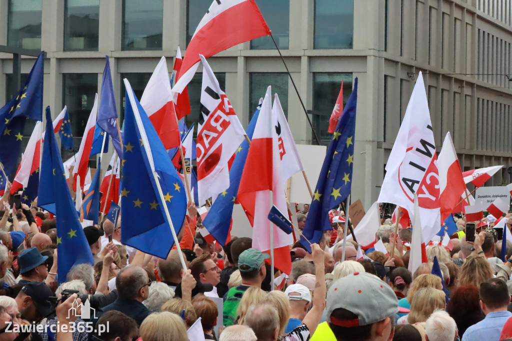 Fotorelacja: Wiec Donalda Tuska we Wrocławiu.