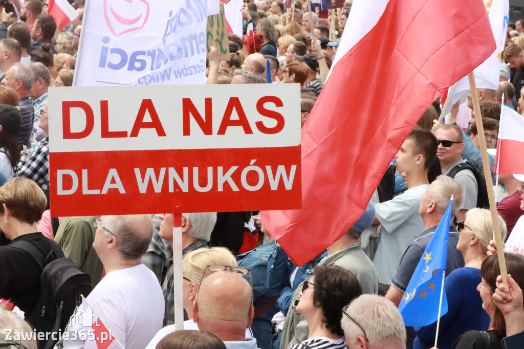 Fotorelacja: Wiec Donalda Tuska we Wrocławiu.