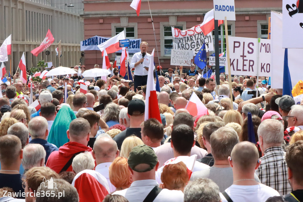 Fotorelacja: Wiec Donalda Tuska we Wrocławiu.