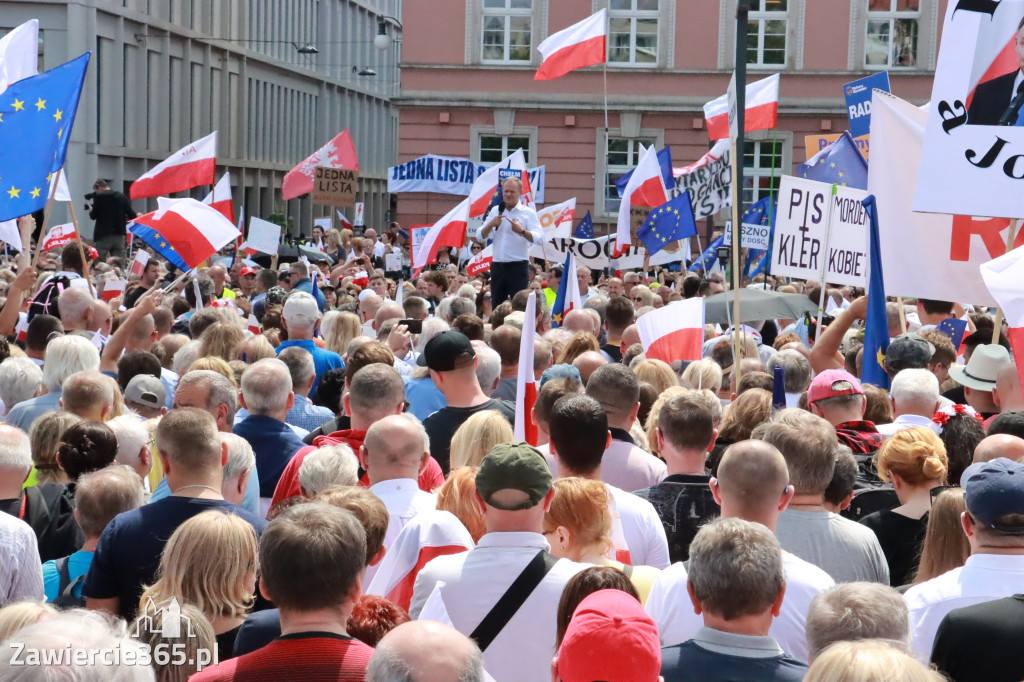 Fotorelacja: Wiec Donalda Tuska we Wrocławiu.