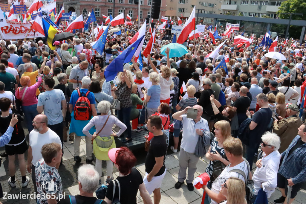 Fotorelacja: Wiec Donalda Tuska we Wrocławiu.