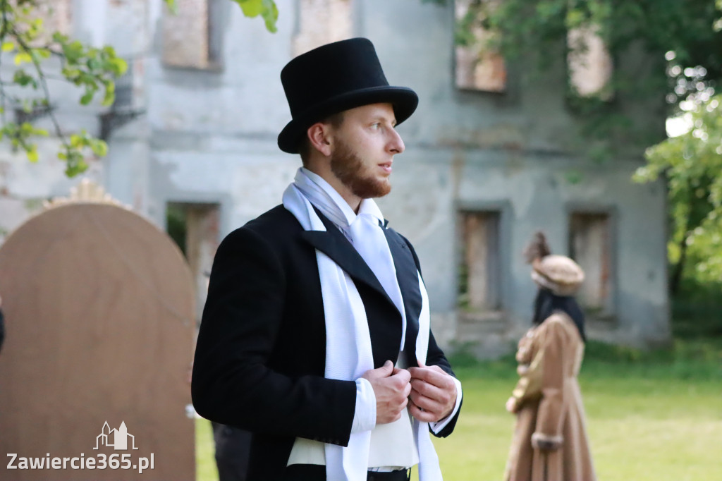 Sesja zdjęciowa przed Pokazem Mody Historycznej - Włodowice.
