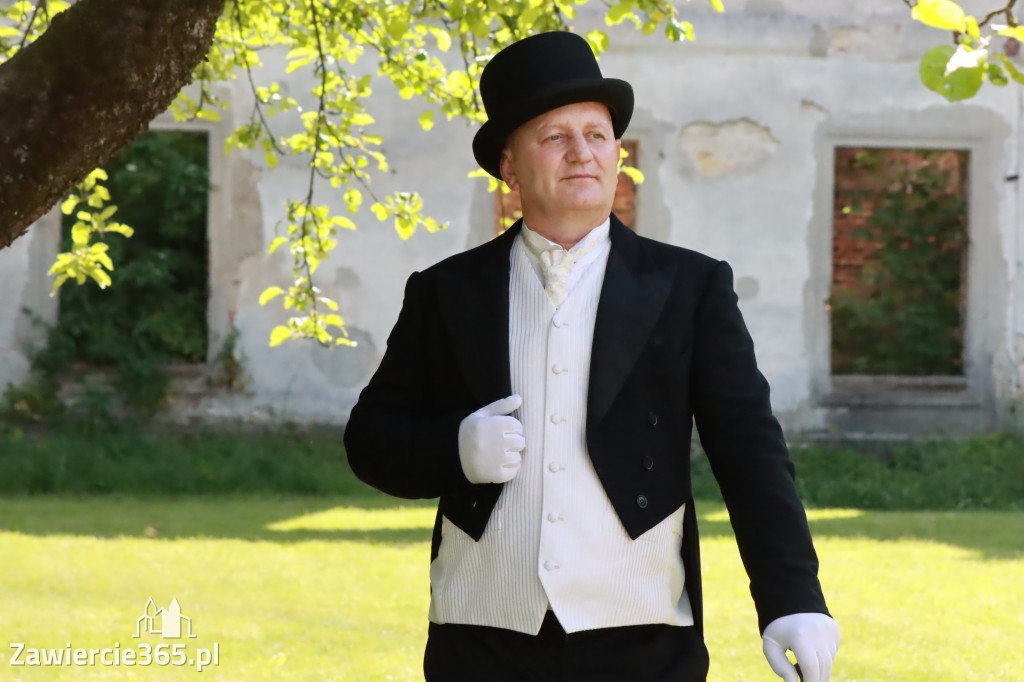 Sesja zdjęciowa przed Pokazem Mody Historycznej - Włodowice.
