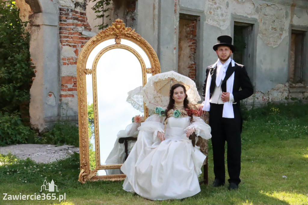 Sesja zdjęciowa przed Pokazem Mody Historycznej - Włodowice.