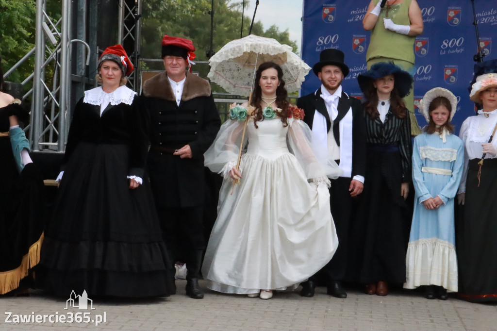 Fotorelacja: Pokaz Mody Historycznej we Włodowicach.