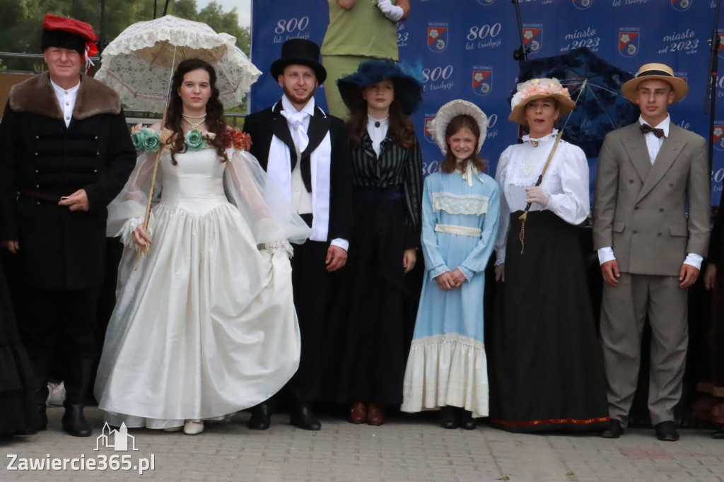 Fotorelacja: Pokaz Mody Historycznej we Włodowicach.