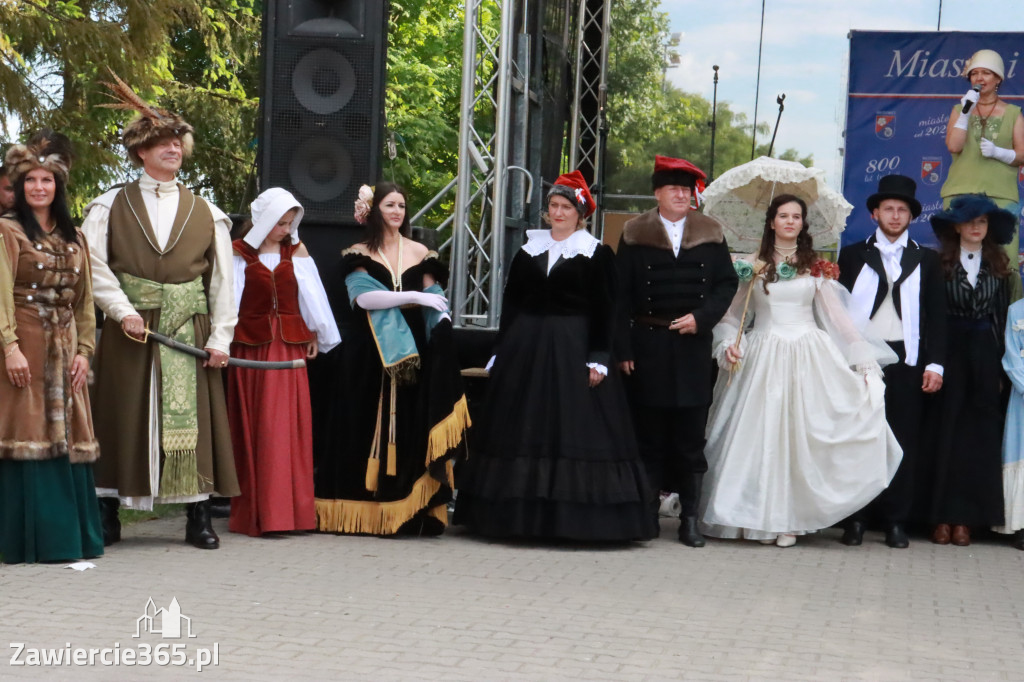 Fotorelacja: Pokaz Mody Historycznej we Włodowicach.