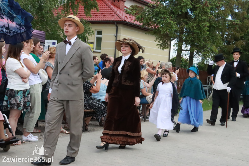 Fotorelacja: Pokaz Mody Historycznej we Włodowicach.