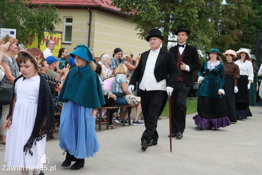 Fotorelacja: Pokaz Mody Historycznej we Włodowicach.