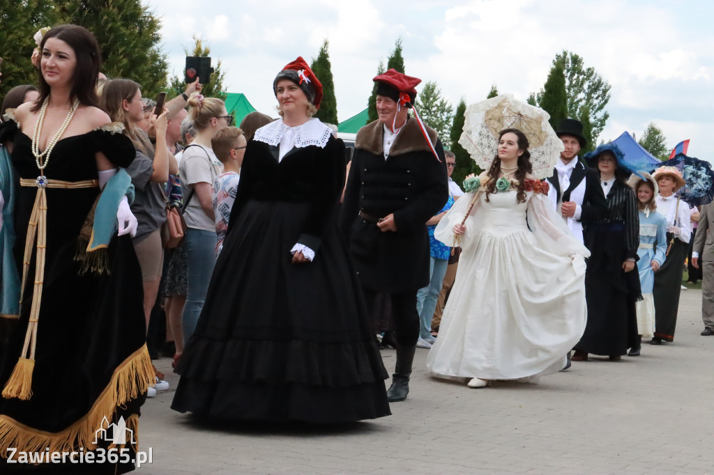 Fotorelacja: Pokaz Mody Historycznej we Włodowicach.