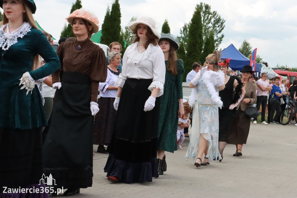 Fotorelacja: Pokaz Mody Historycznej we Włodowicach.